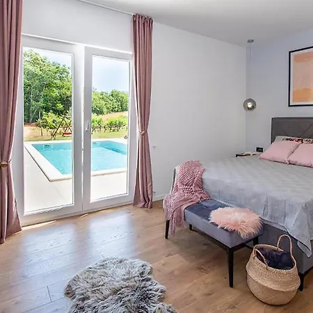 Gorgeous In With Private Swimming Pool, Be Inside Or Outside Labin (Istria)